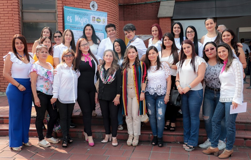 El Pacto por la Equidad de Género comprometió a la ciudadanía y a los  funcionarios de Dosquebradas