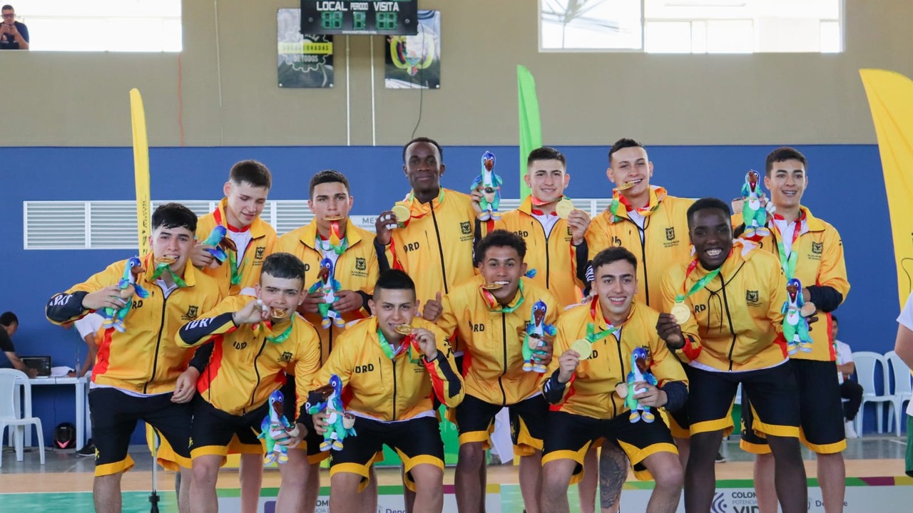 Equipo de Bogotá que se coronó campeón de fútbol sala en los juegos nacionales realizados en Dosquebradas