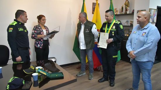 Alcalde Roberto Jiménez resalta la labor del saliente coronel Camelo en Dosquebradas