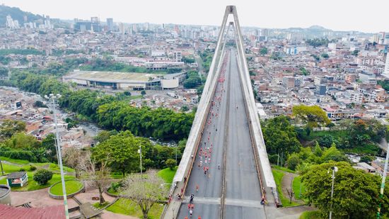 Dosquebradas se llenó de atletas  con el paso de  la Media Maratón del Café 2025