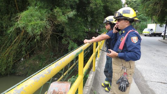 Intervención inmediata de la Alcaldía garantiza la seguridad en el Campestre B tras taponamiento de la quebrada Dosquebradas