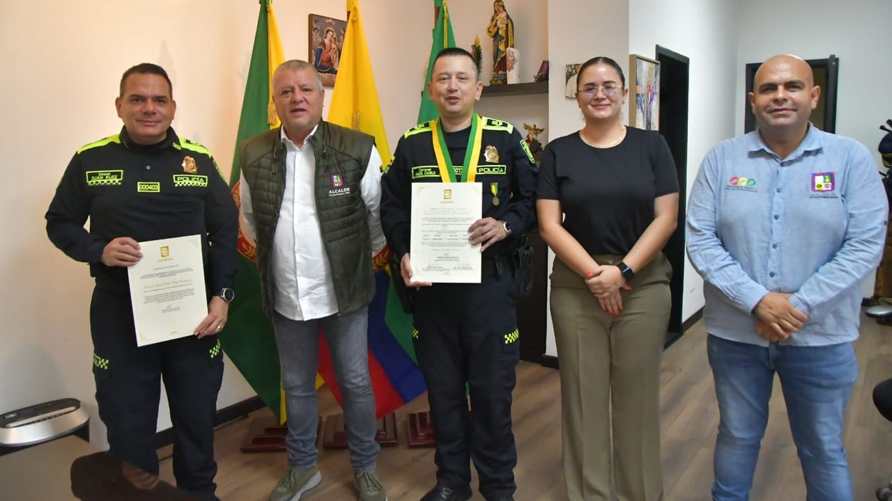 Alcalde Roberto Jiménez resalta la labor del saliente coronel Camelo en Dosquebradas