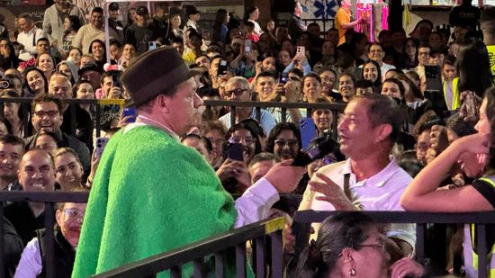 Más de 2.000 dosquebradenses vivieron una noche de risas y unión en la Noche del Humor de las Fiestas del Progreso